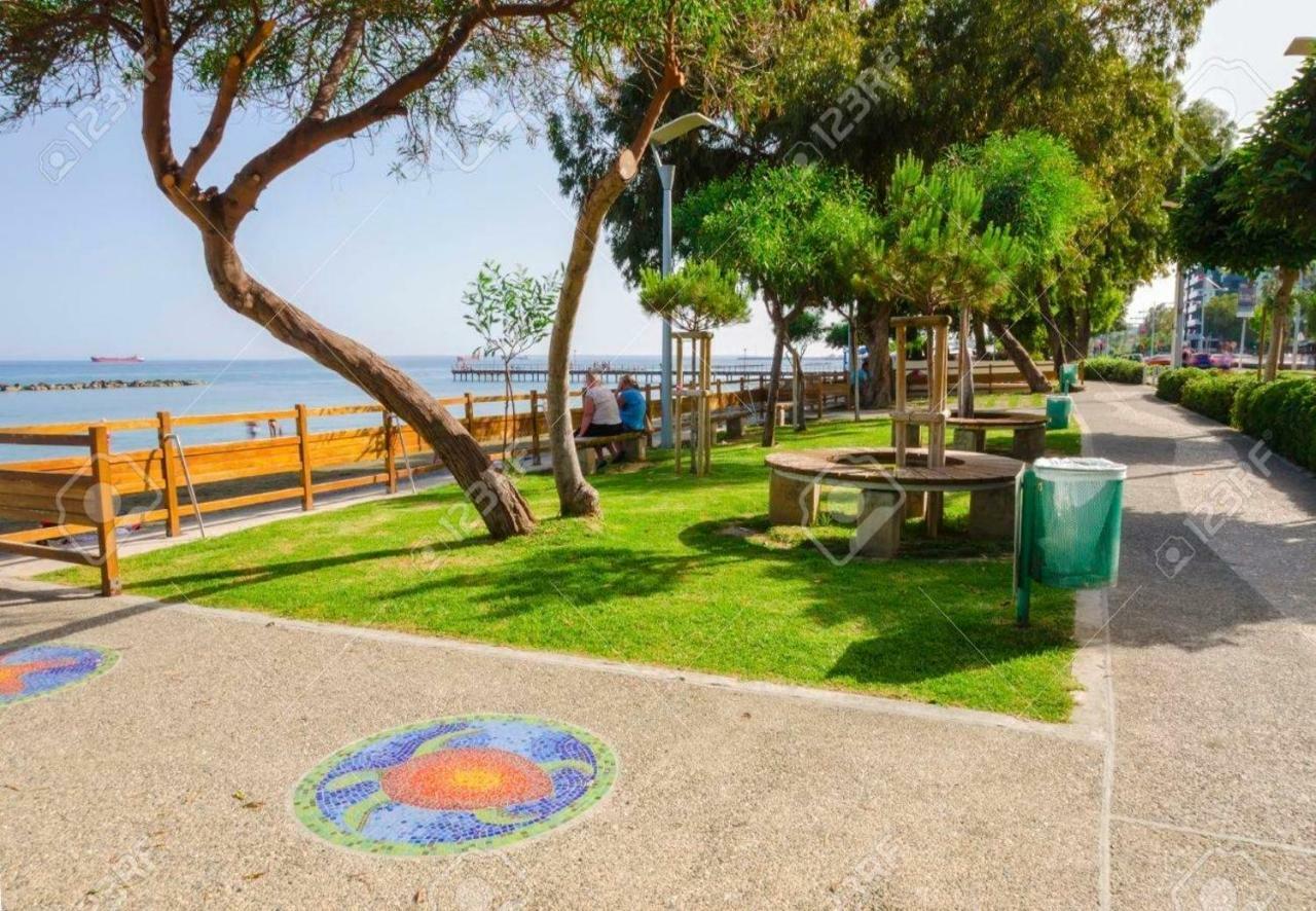 Sunny Family Home By The Beach Limassol Kültér fotó